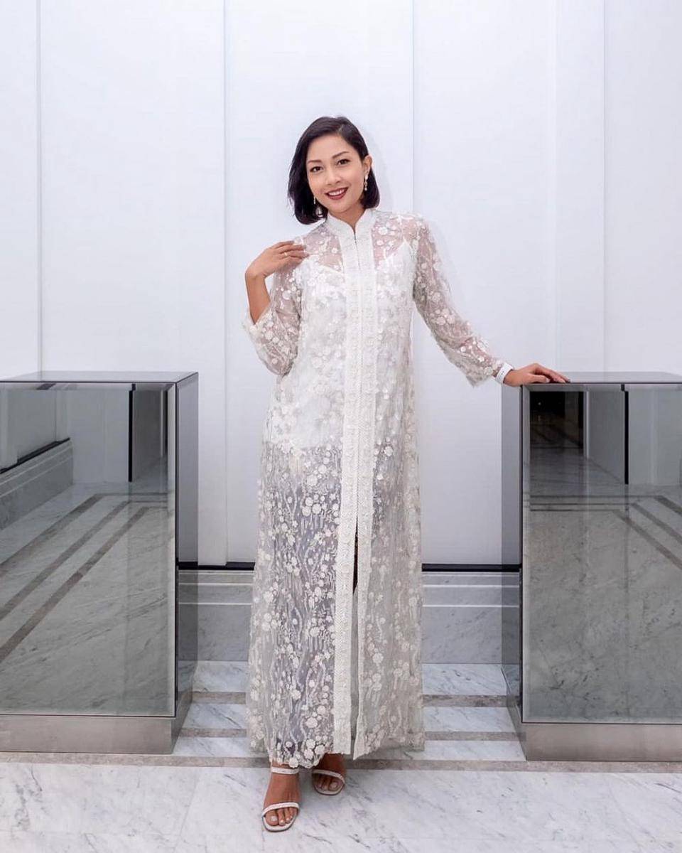 inspirasi kebaya ala Lace by ARTKEA (@lanaariferlangga via instagram.com/lacebyartkea)
