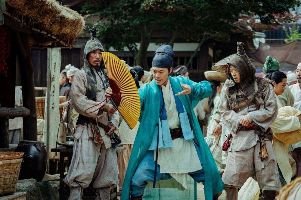 Ryu Jun Yeol di film Alienoid (instagram.com/cjenmovie)