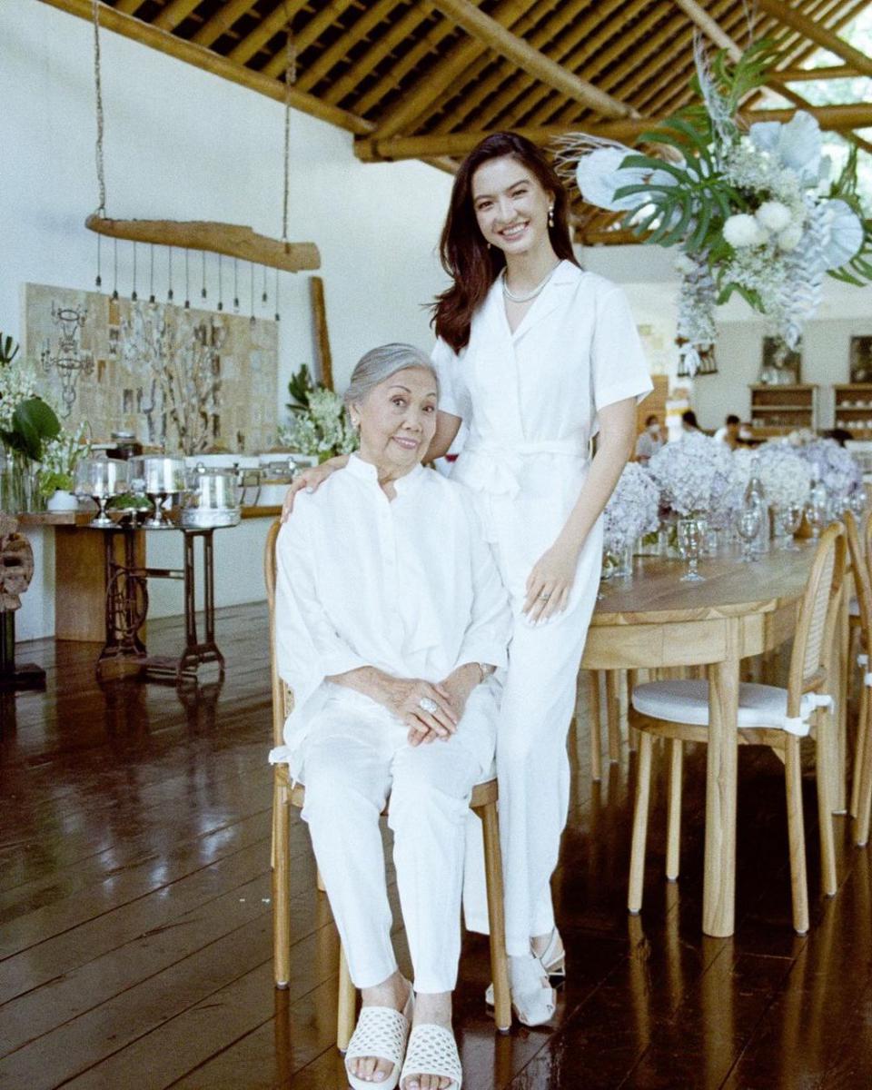 Raline Shah dan Nenek (instagram.com/ralineshah)