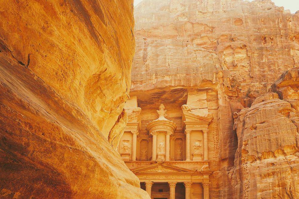 Petra (pixabay.com/StockSnap)