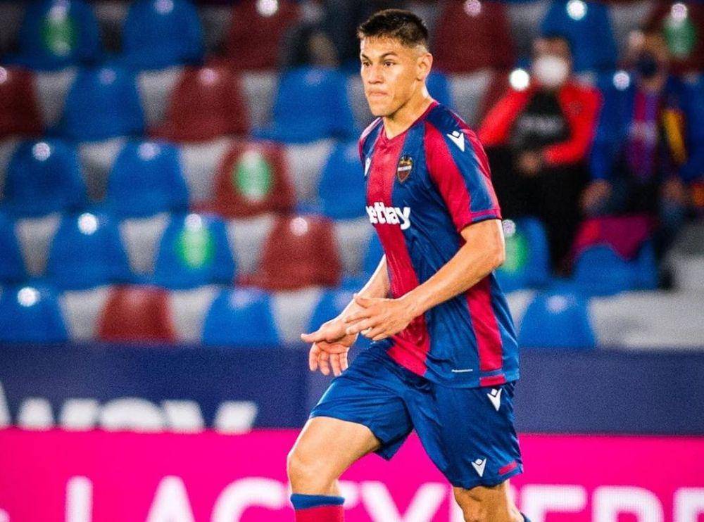Oscar Duarte ketika membela Levante di LaLiga. (instagram.com/oduarte06)