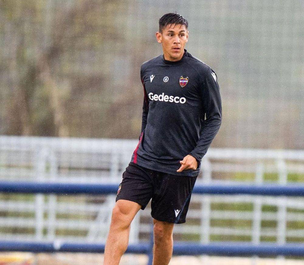 Oscar Duarte ketika menjalani sesi latihan bersama Levante. (instagram.com/oduarte06)