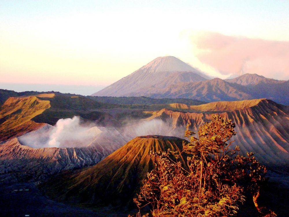 Gunung Bromo (pixabay.com/jokotul)