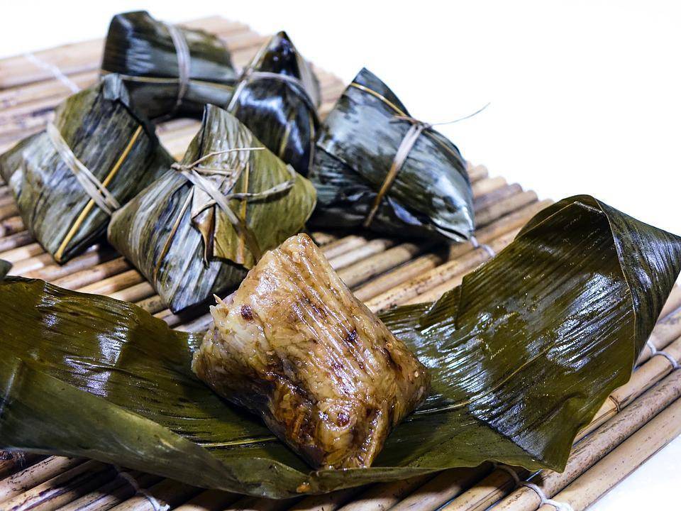 ilustrasi lontong sambal goreng (pixabay.com/Jason Goh)