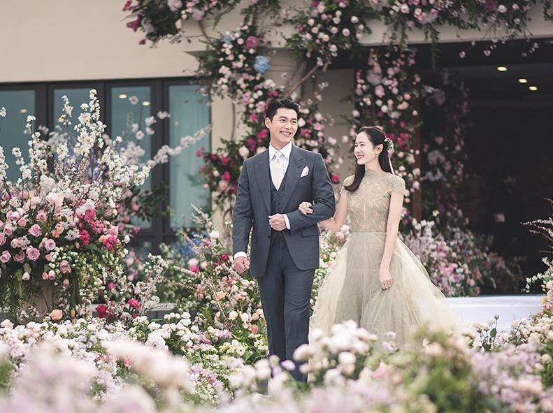 Pernikahan Son Ye Jin (instagram.com/vast.ent)
