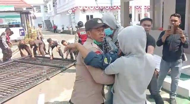 Satpam di Palopo Tewas Tertimpa Pagar saat Demo, 9 Orang Tersangka