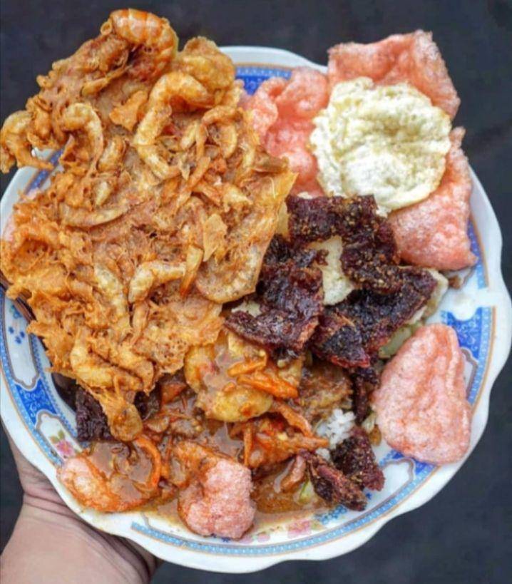 Nasi ulam Haji Nana (instagram.com/myfoodiestory)