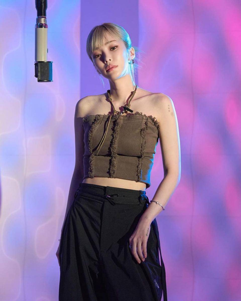 Heize (instagram.com/curvofficial)
