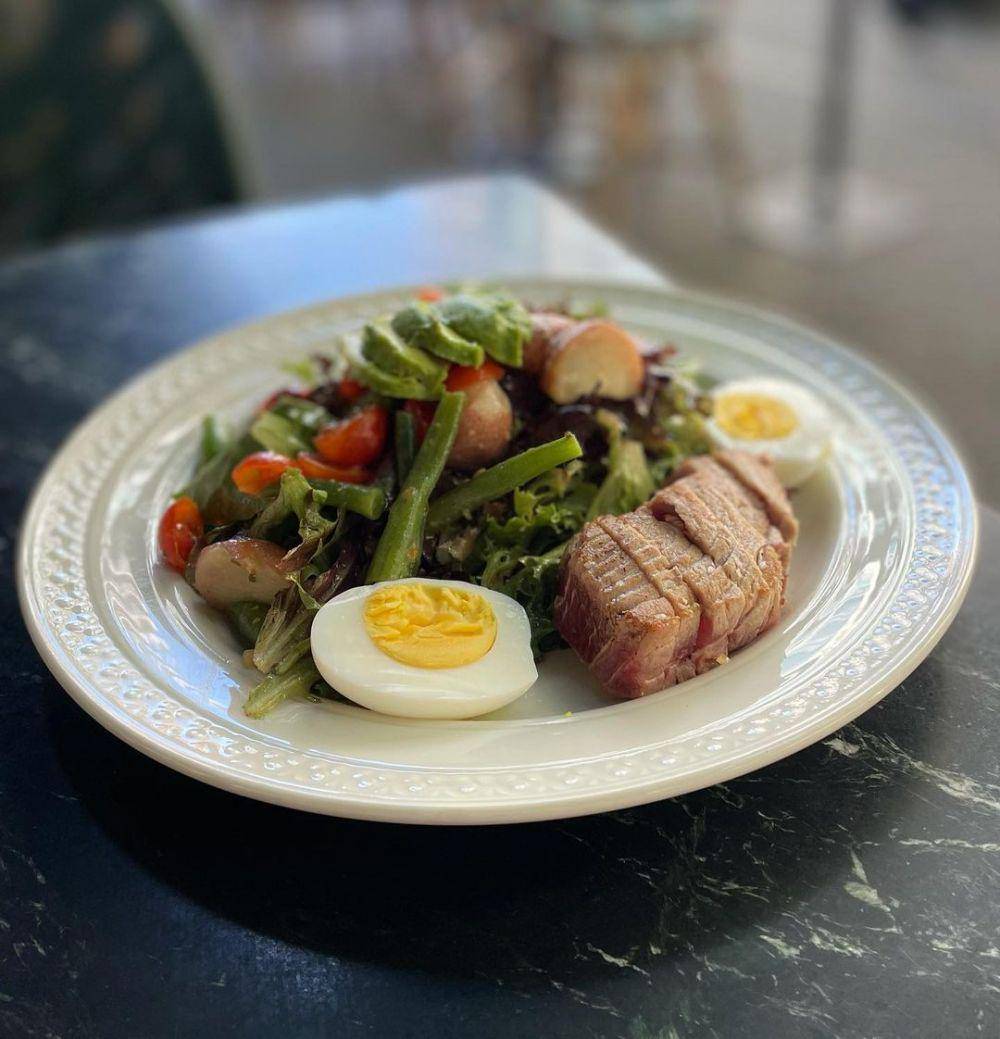 salade niçoise (instagram.com/virginiainn)
