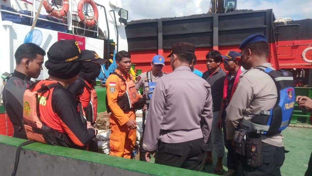 Tim SAR gabungan lakukan pencarian satu korban tenggelam (dok. Istimewa)