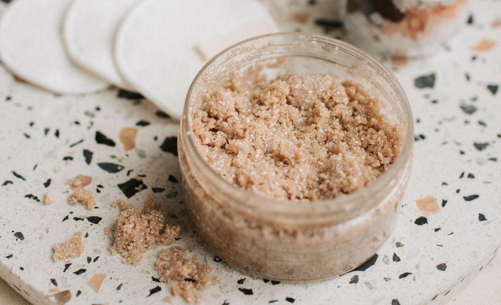 5 Cara Menyimpan Brown Sugar, biar Gak Mudah Mengeras