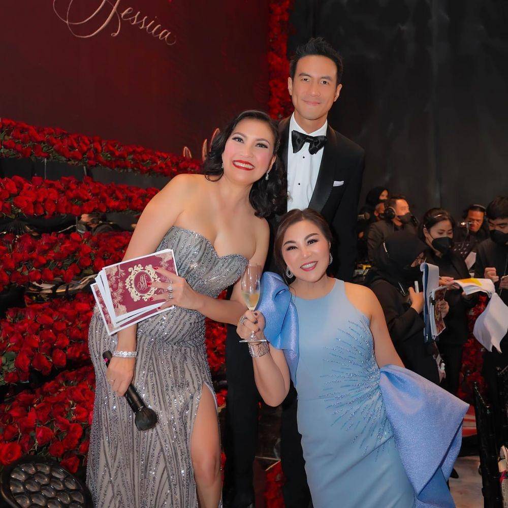 Resepsi Jessica Tanoe dan Jonathan Natakusuma (Instagam.com/tio.santi)