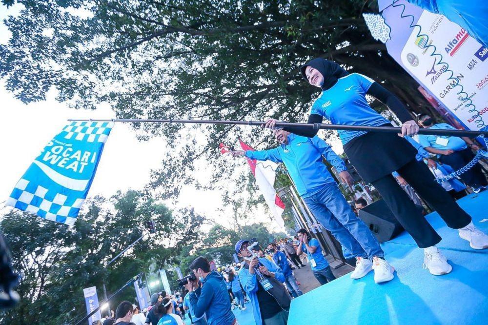 Pocari Sweat Run Bandung, Adu Kuat Ganjar Pranowo-Ridwan Kamil di 10K