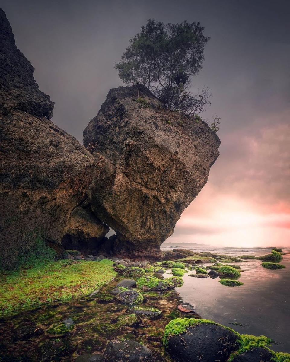 Pantai Pidakan (instagram.com/Widyaindahn)