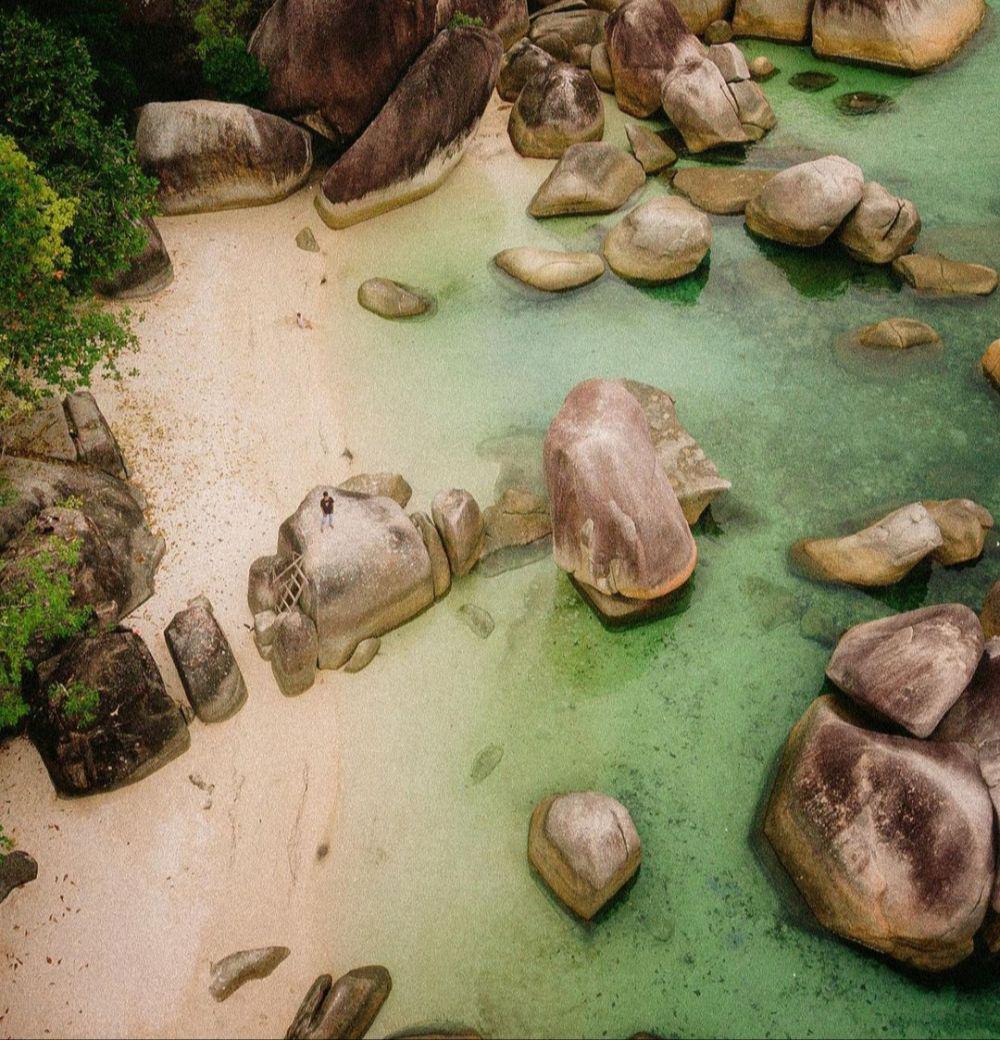 Pantai Tanjung Tinggi (instagram.com/jejaklangkahpicture)