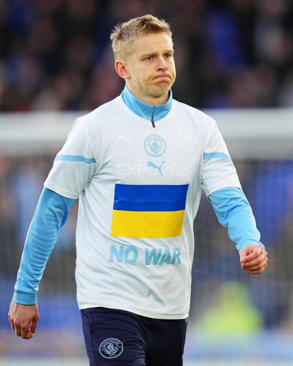 Oleksandr Zinchenko saat membela Manchester City. (instagram.com/fcshakhtar)