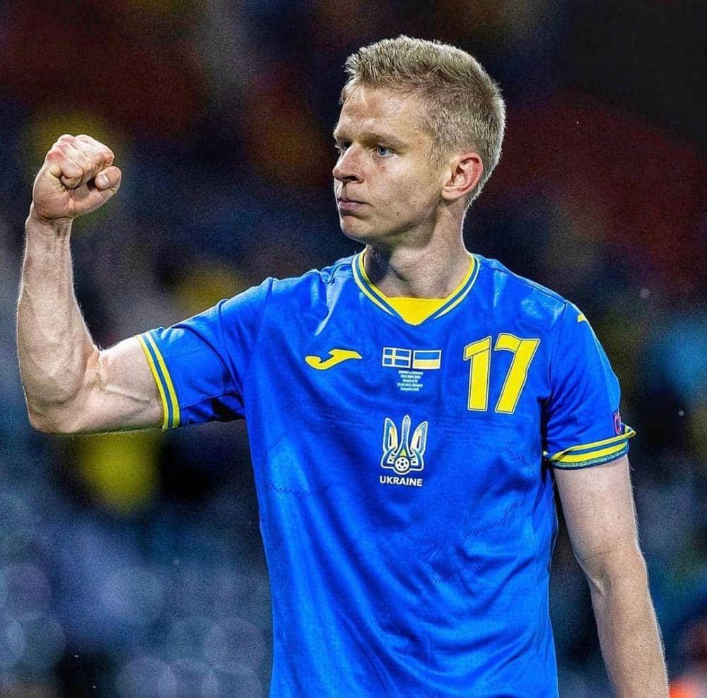 Oleksandr Zinchenko saat membela Timnas Ukraina. (instagram.com/zinchenko_96)