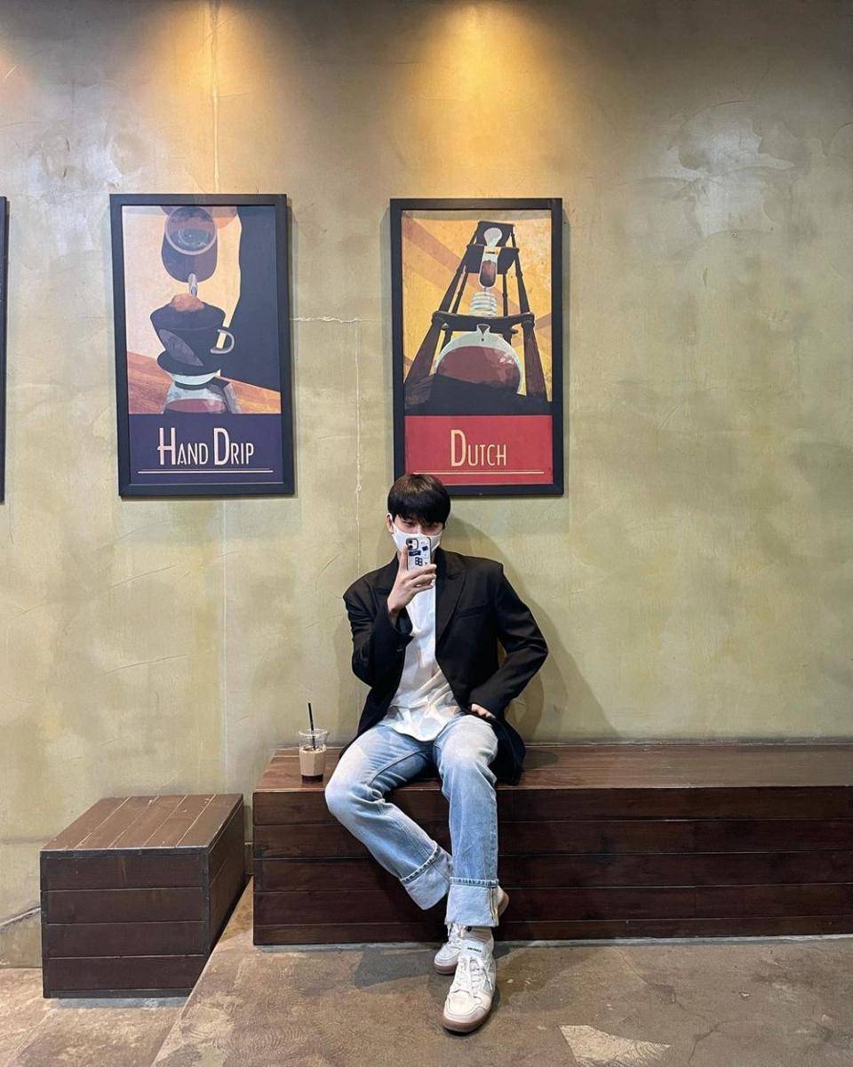 Gaya busana Kang Tae Oh (instagram.com/kto940620)