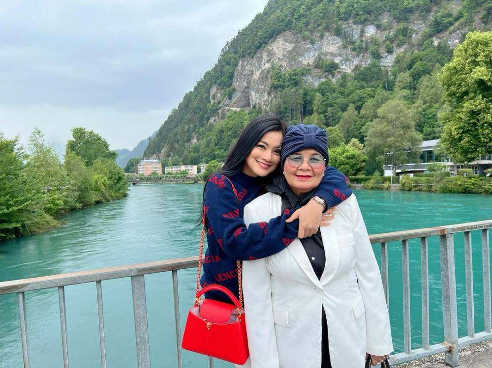 potret Titi Kamal dan sang mama (instagram.com/titi_kamall)