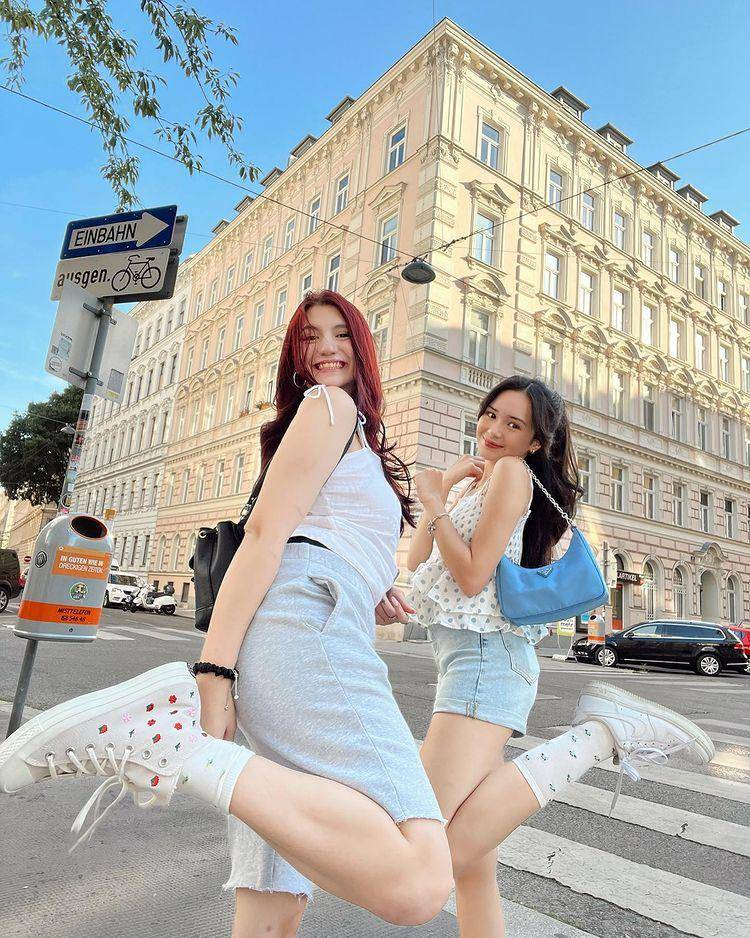 Beby Tsabina dan Cassandra Lee (instagram.com/bebytsabina)