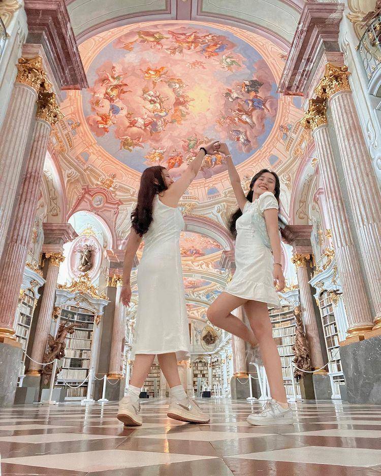 Beby Tsabina dan Cassandra Lee (instagram.com/bebytsabina)
