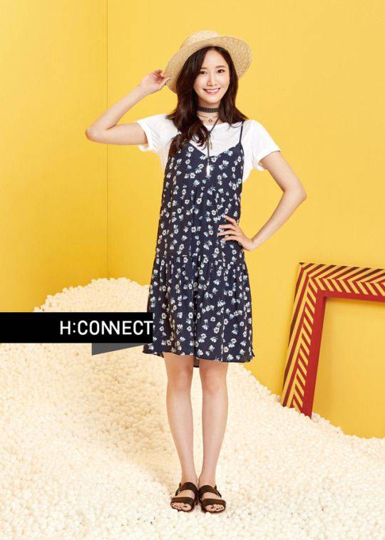 dress bermotif Yoona SNSD (twitter.com/Karinaa00480465)
