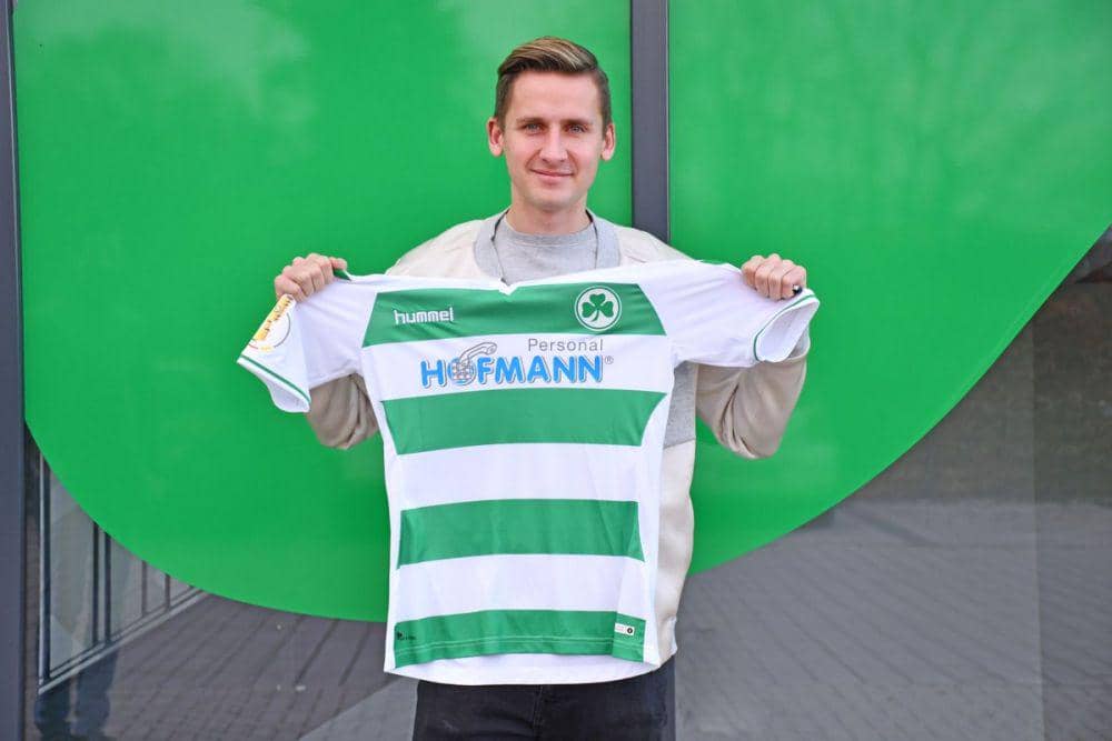 Paul Seguin saat bergabung dengan Greuther Fuerth. (twitter.com/DTransferencias)