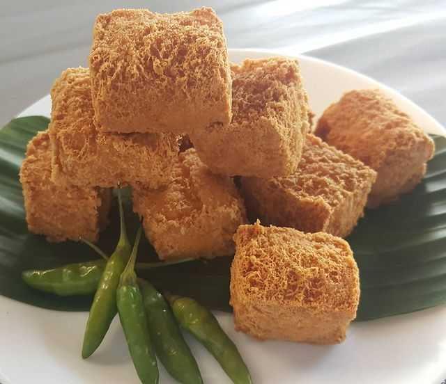 Tahu Sumedang (instagram.com/rikaeridani)