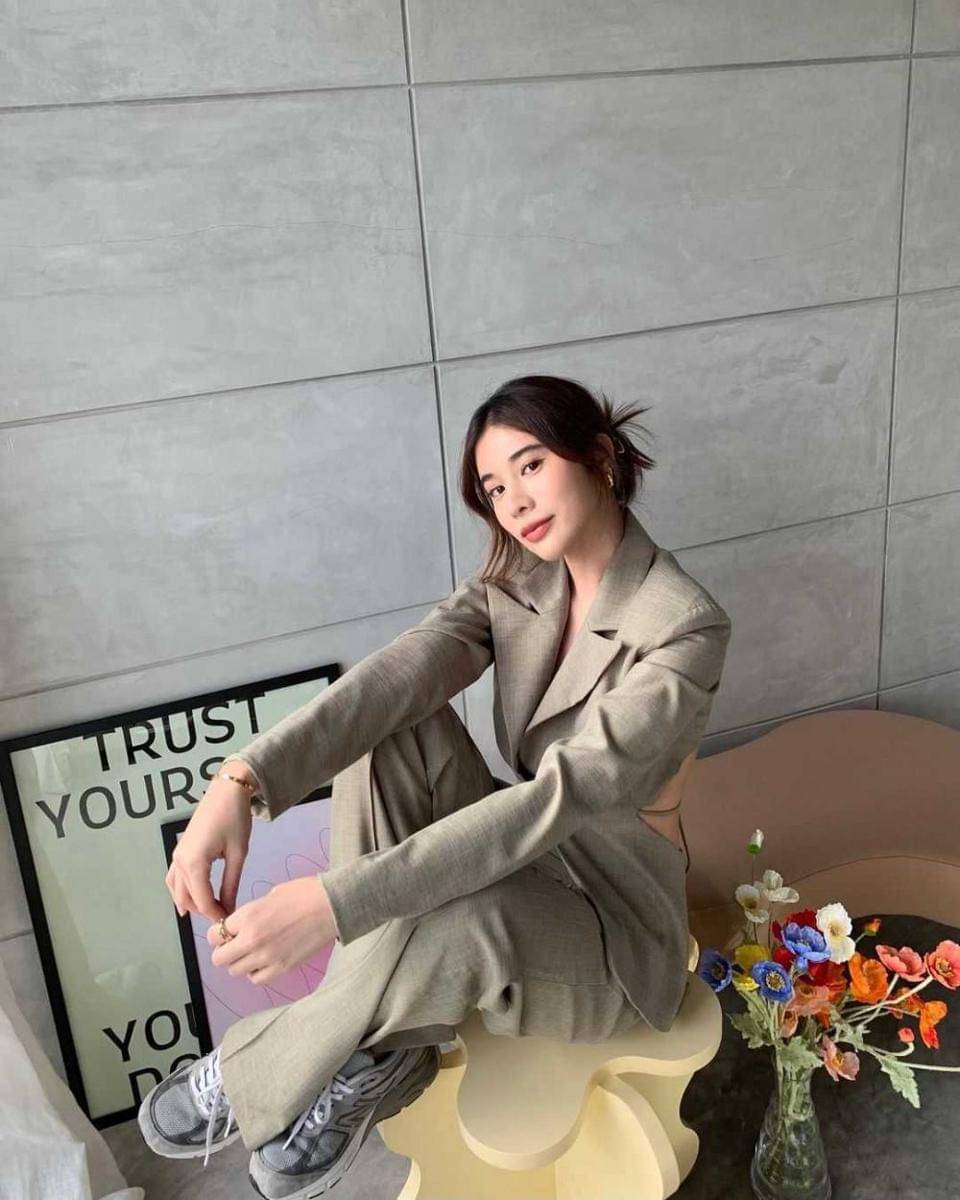 outfit Kao Supassara (instagram.com/supassra_sp)