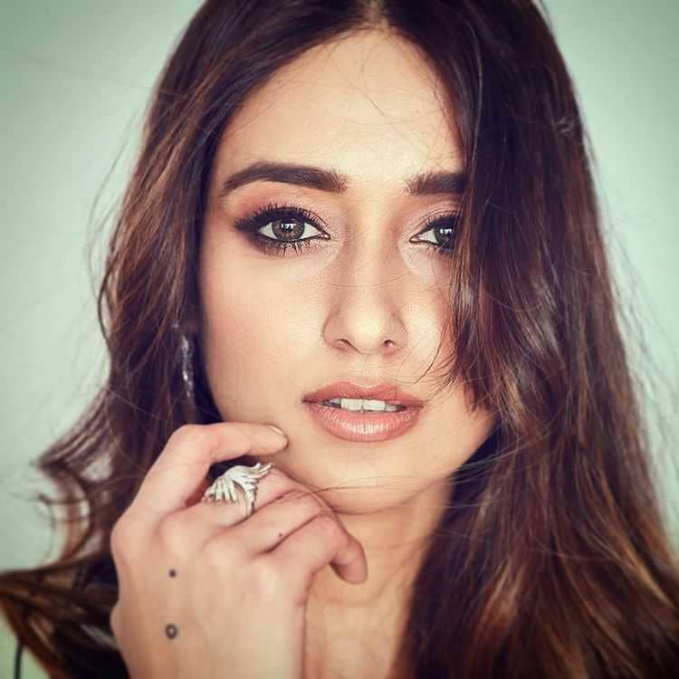 Ileana D'Cruz (instagram.com/ileana_official)