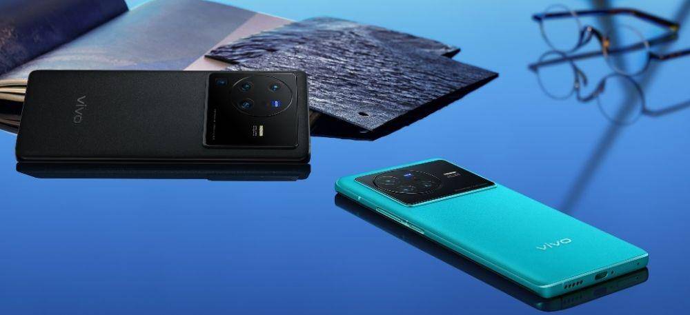 vivo X80 (Urban Blue) dan vivo X80 Pro (Cosmic Black) (Dok. vivo Indonesia)