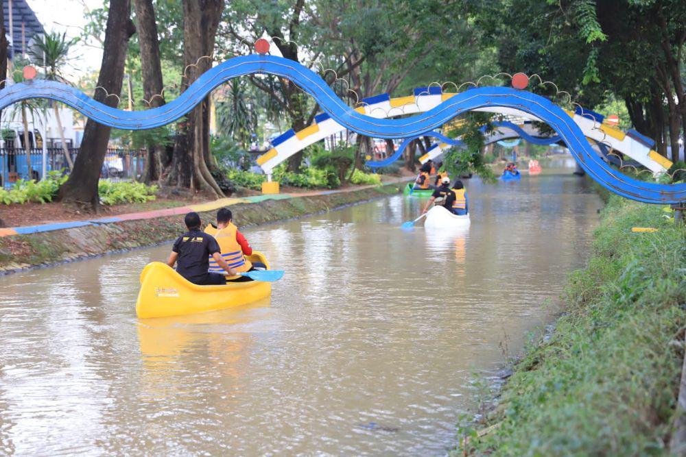 Mirip di Venice, Ada Wisata Berkeliling Tangerang dengan Kano