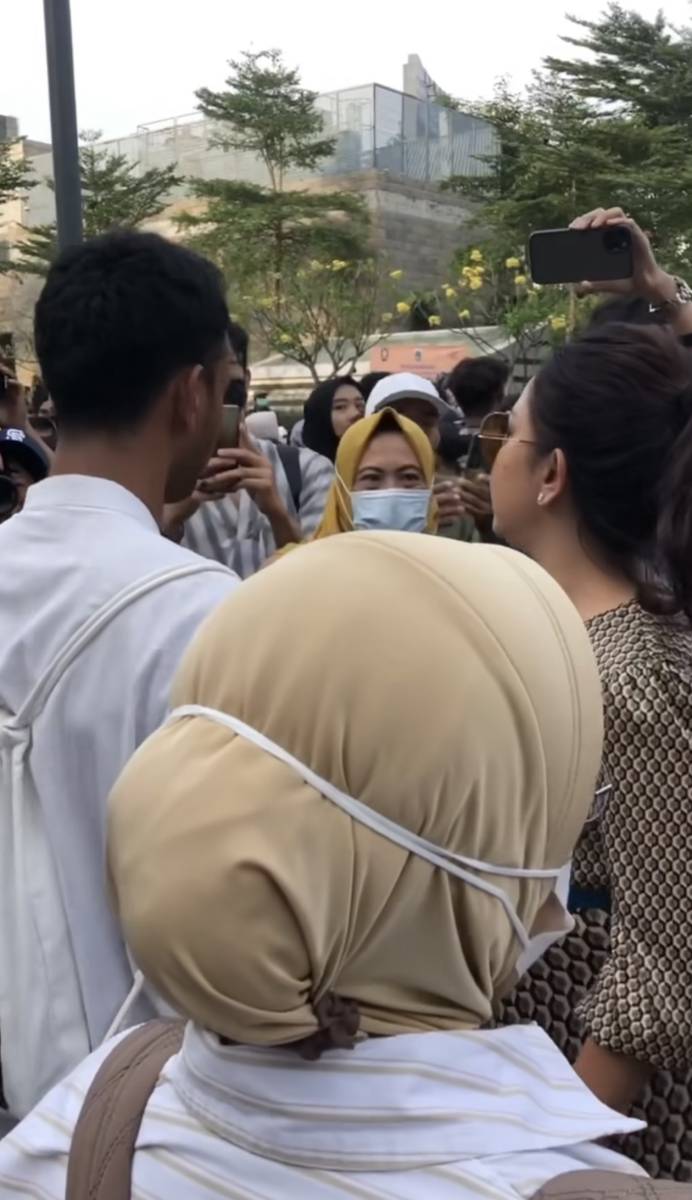 potret Mayangsari di Citayam Fashion Week (instagram.com/mayangsari_official)