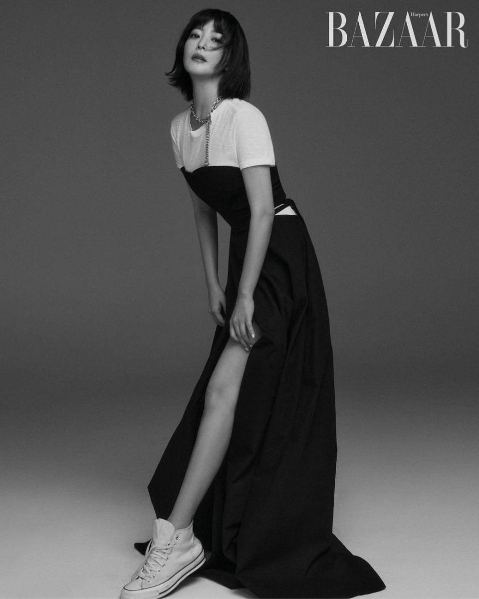 Kim Hee Sun (instagram.com/harpersbazaarkorea)