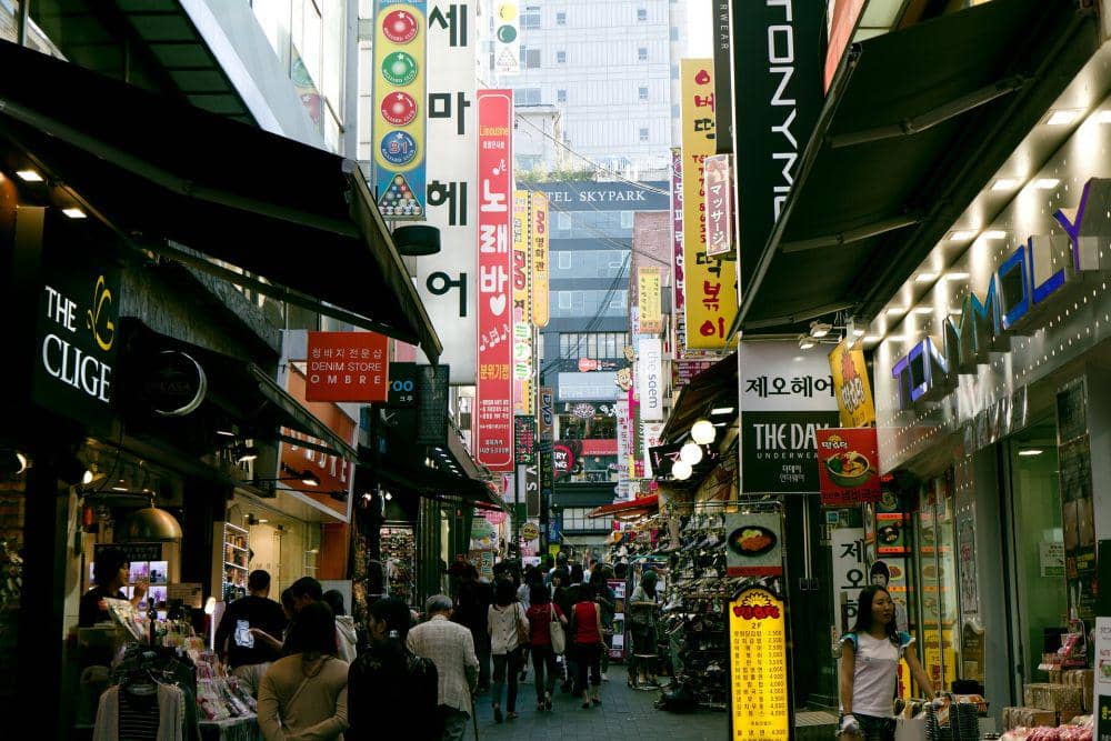 Namdaemun Market (unsplash.com/tragrpx)