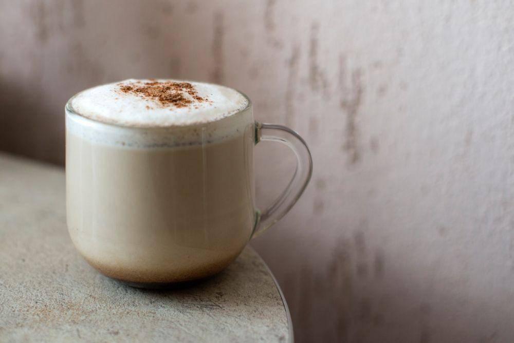 ilustrasi brown sugar latte (pexels.com/Anastasia Lashkevich)