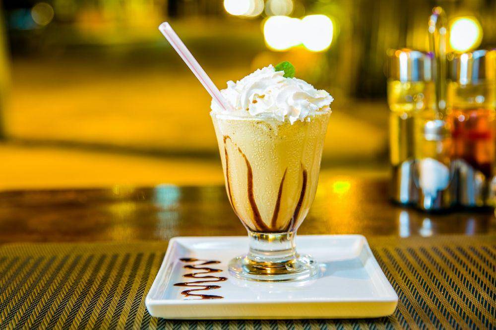 ilustrasi brown sugar milkshake (pexels.com/Lucio Panerai)