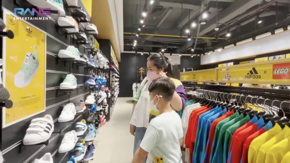 Nagita Slavina dan Rafathar (YouTube.com/Rans Entertainment)