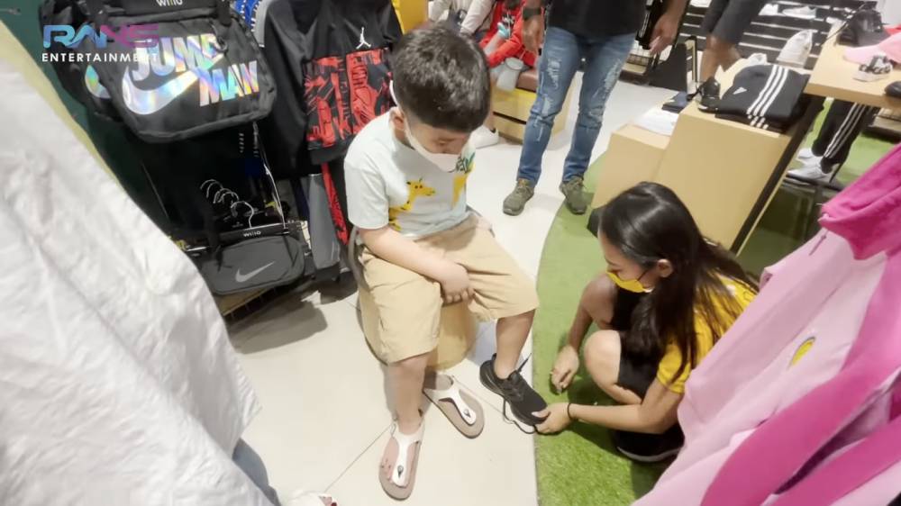 Nagita Slavina dan Rafathar (YouTube.com/Rans Entertainment)