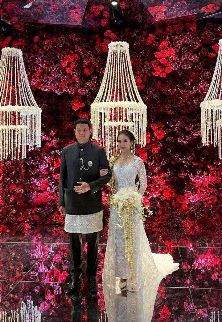 Dekorasi resepsi pernikahan Jessica Tanoe. (Instagram.com/yu_cienlotus)