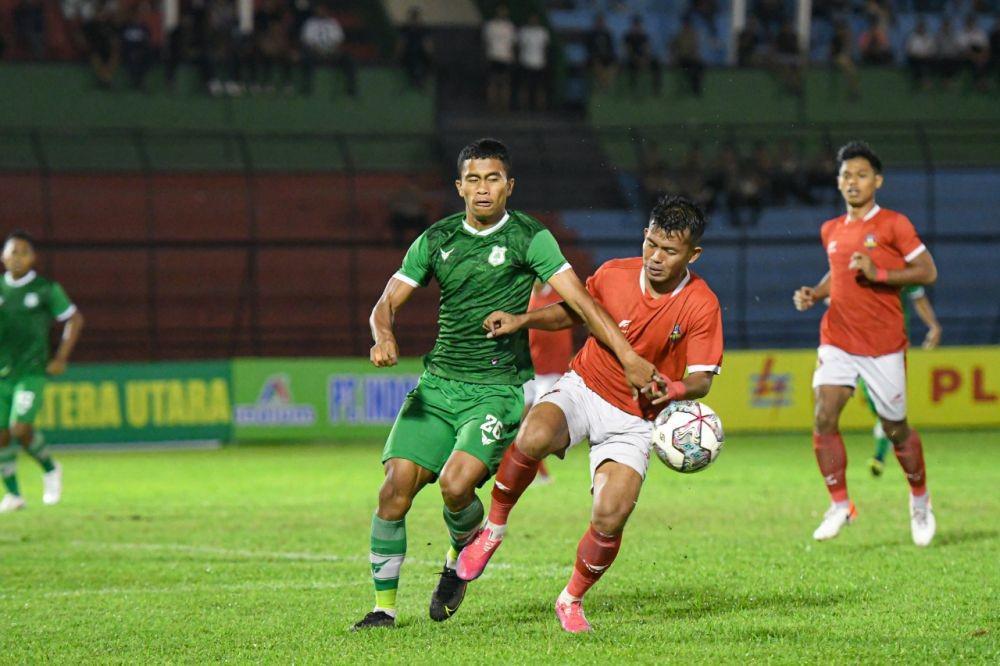 Duel PSMS atas Karo United di Stadion Teladan, Senin (25/7/2022) malam (Dok.Humas PSMS)
