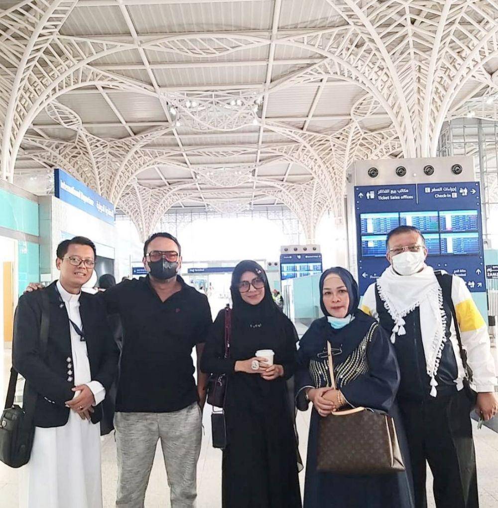potret Meisya Siregar pulang haji (instagram.com/meisya__siregar)