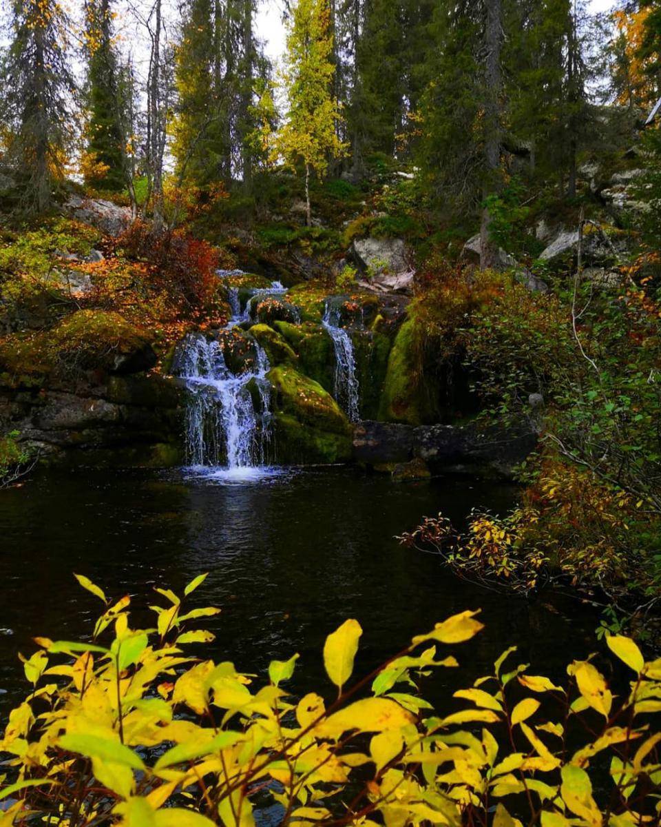 Kullaoja Waterfall (instagram.com/tmetsajoki)