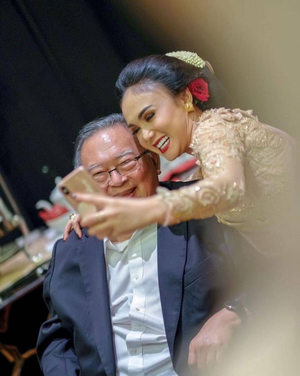 Yuni Shara dan Para Pejabat (instagram.com/yunishara36)