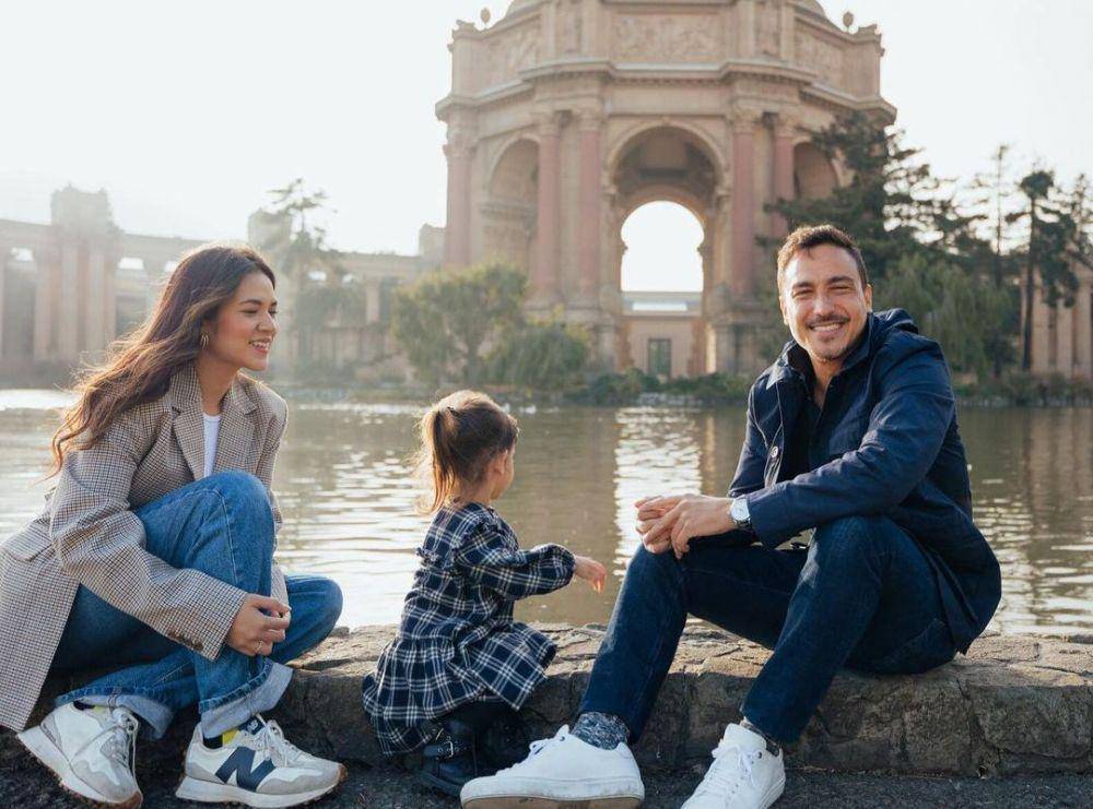 Potret Keluarga Raisa dan Hamish Daud (instagram.com/raisa6690)