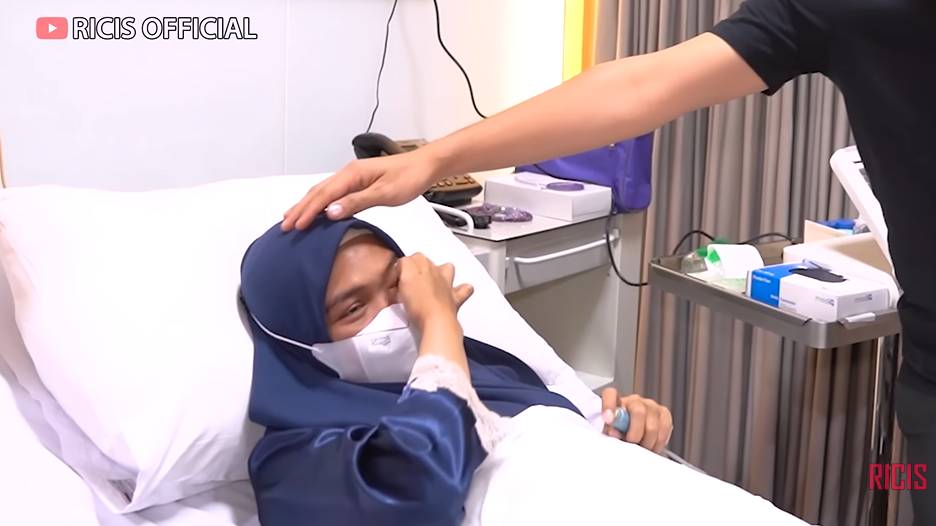 Ria Ricis dan Teuku Ryan (YouTube.com/Ricis Official)