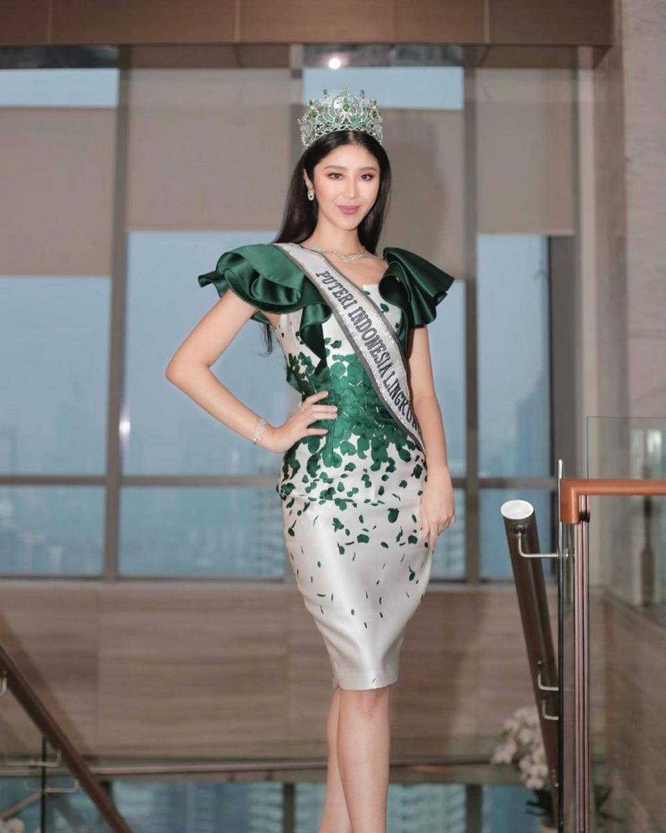 Putu Ayu Saraswati (instagram.com/ayusarasw)