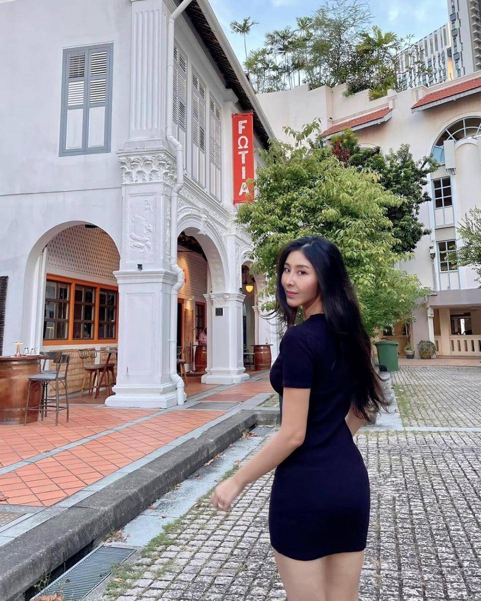 Putu Ayu Saraswati (instagram.com/ayusarasw)