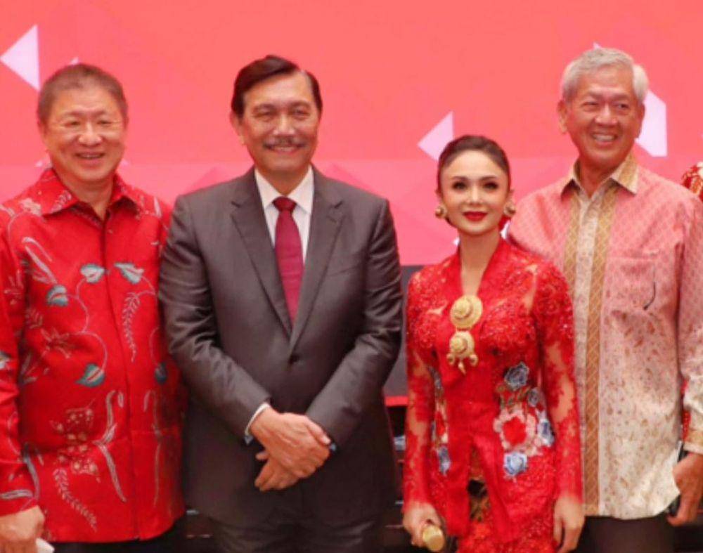 Yuni Shara dan Para Pejabat (instagram.com/yunishara36)