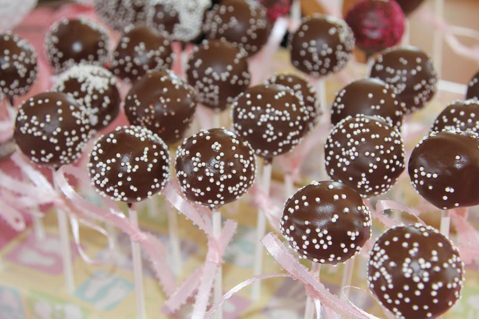 ilustrasi donut cake pop (pixabay.com/Kris)